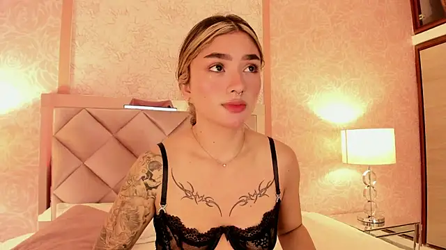 Arianavillada online show from 09-16-25, 04:02