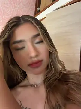 Arianavillada online show from 05-17-26, 03:37
