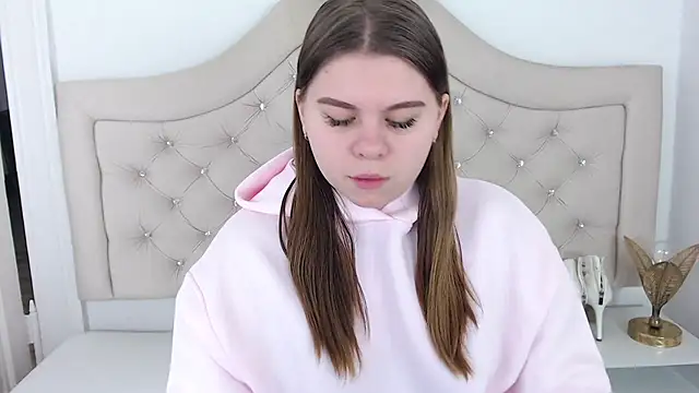 Snapshot of AbbyPleasure chatting on 12-09-24, 08:11 AbbyPleasure online show from 12-09-24, 08:11