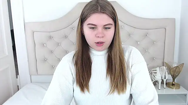 Snapshot of AbbyPleasure chatting on 12-13-24, 09:57 AbbyPleasure online show from 12-13-24, 09:57