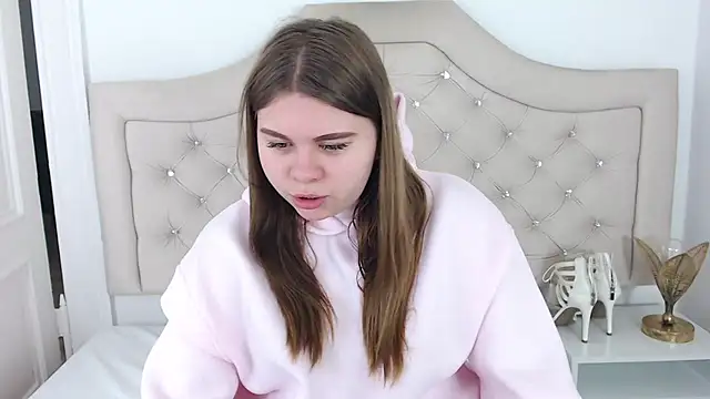 Snapshot of AbbyPleasure chatting on 12-16-24, 07:58 AbbyPleasure online show from 12-16-24, 07:58