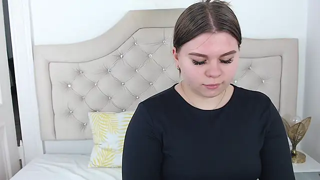 Snapshot of AbbyPleasure chatting on 12-20-24, 12:38 AbbyPleasure online show from 12-20-24, 12:38