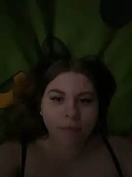 Snapshot of AbbyPleasure chatting on 12-25-24, 09:43 AbbyPleasure online show from 12-25-24, 09:43