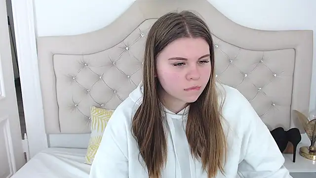 Snapshot of AbbyPleasure chatting on 01-07-25, 12:52 AbbyPleasure online show from 01-07-25, 12:52