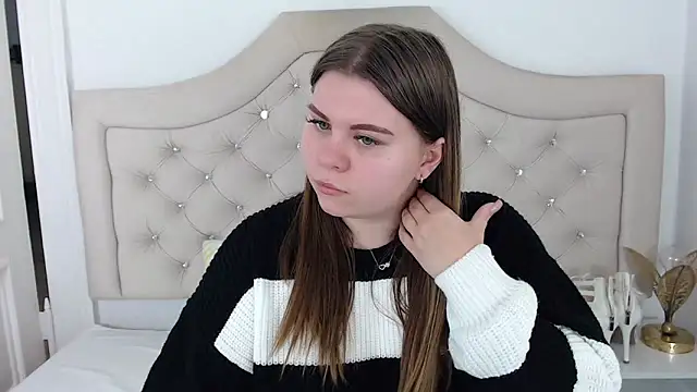 Snapshot of AbbyPleasure chatting on 01-16-25, 12:53 AbbyPleasure online show from 01-16-25, 12:53