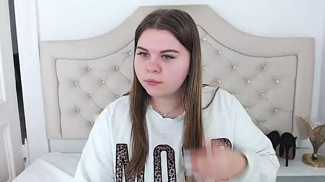 Snapshot of AbbyPleasure chatting on 01-30-25, 12:48 AbbyPleasure online show from 01-30-25, 12:48