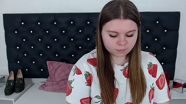 Snapshot of AbbyPleasure chatting on 02-20-25, 12:47 AbbyPleasure online show from 02-20-25, 12:47