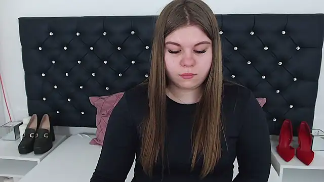 Snapshot of AbbyPleasure chatting on 02-21-25, 03:54 AbbyPleasure online show from 02-21-25, 03:54