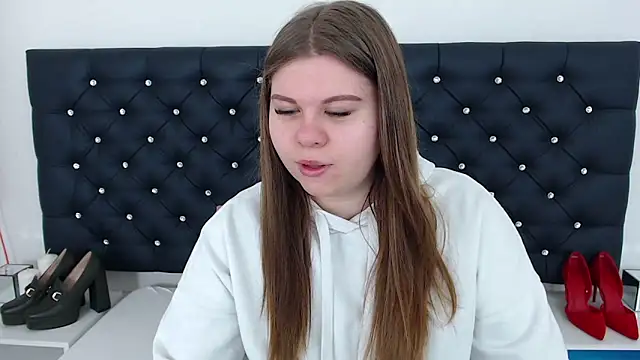 Snapshot of AbbyPleasure chatting on 02-24-25, 09:32 AbbyPleasure online show from 02-24-25, 09:32