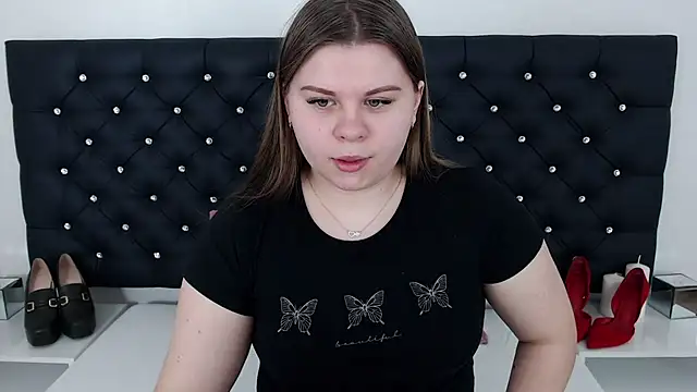 Snapshot of AbbyPleasure chatting on 03-10-25, 01:21 AbbyPleasure online show from 03-10-25, 01:21