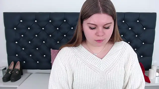 Snapshot of AbbyPleasure chatting on 03-20-25, 12:53 AbbyPleasure online show from 03-20-25, 12:53