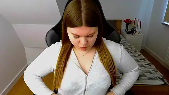 Snapshot of AbbyPleasure chatting on 02-25-26, 10:14 AbbyPleasure online show from 02-25-26, 10:14