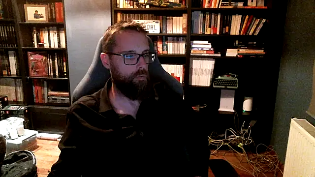 MeSteff online show from 10-12-25, 05:23