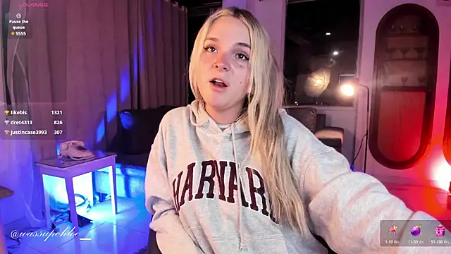 misschloe   online show from 02-05-25, 04:16