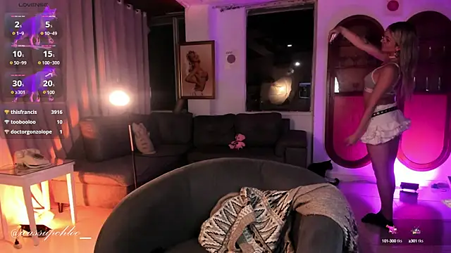 misschloe   online show from 02-06-25, 03:48