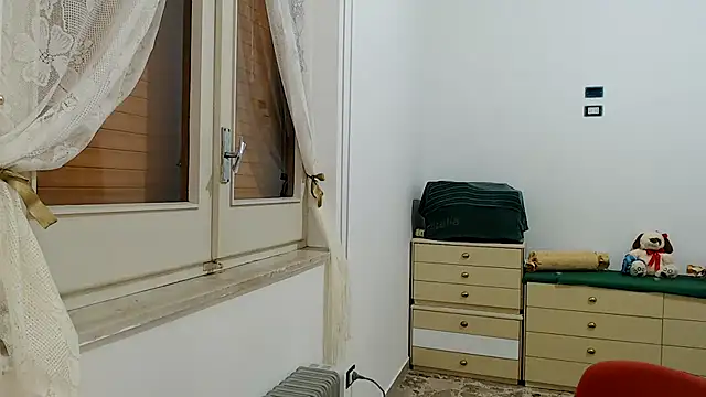 ZajiraShane online show from 12-20-25, 10:06