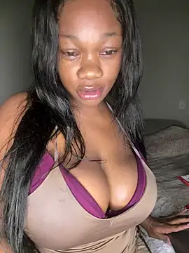 Snapshot of CharismaaBanx chatting on 04-10-26, 07:24 CharismaaBanx online show from 04-10-26, 07:24