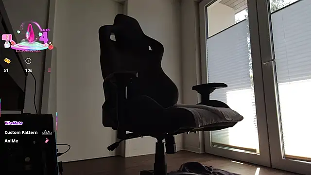 Hot ToyBoy6974 online show from 04-25-26, 11:46