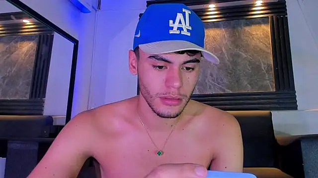 Snapshot of liam_genner_ chatting on 09-22-25, 08:00 liam genner online show from 09-22-25, 08:00