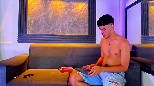 Snapshot of liam_genner_ chatting on 11-20-25, 09:03 liam genner online show from 11-20-25, 09:03