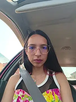 Snapshot of Katalleya_jyj chatting on 12-15-25, 05:39 Katalleya jyj online show from 12-15-25, 05:39