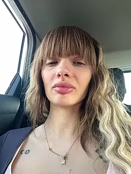 ButterflyLeah online show from 03-10-25, 01:54