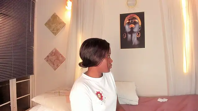 Kenia Montez online show from 01-24-25, 10:00