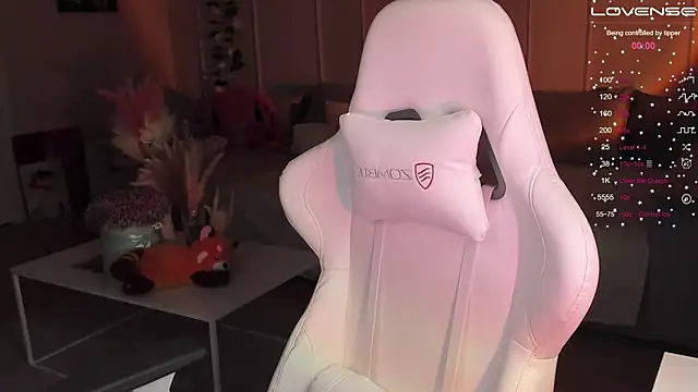 Snapshot of Frau_Lina chatting on 01-30-25, 07:04 Frau Lina online show from 01-30-25, 07:04