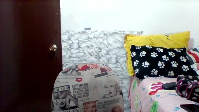 Snapshot of Alisson_brand chatting on 09-15-25, 03:56 Alisson brand online show from 09-15-25, 03:56