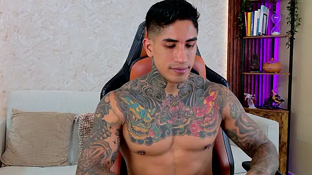 AdanReilly online show from 03-13-26, 07:53