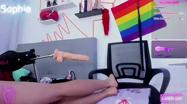 Snapshot of Sophiehuntress chatting on 01-08-25, 05:59 Sophiehuntress online show from 01-08-25, 05:59