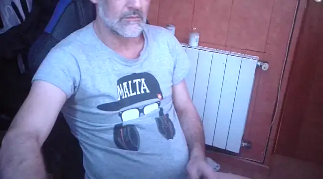 Snapshot of Lia_Y_PatrickX chatting on 12-22-24, 02:38 Lia Y PatrickX online show from 12-22-24, 02:38