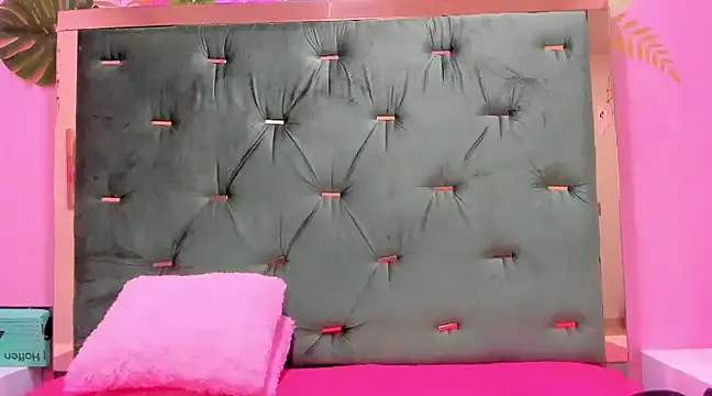 Snapshot of Hellen__4master chatting on 01-16-25, 01:25 Hellen 4master online show from 01-16-25, 01:25