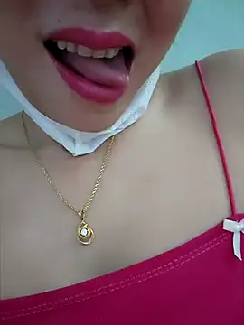 zizi public online show from 03-18-25, 01:09