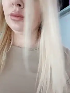 Snapshot of LadyLolyPop_ chatting on 03-15-26, 03:45 LadyLolyPop online show from 03-15-26, 03:45