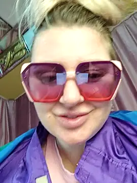 LadyLolyPop  online show from 05-08-26, 03:34