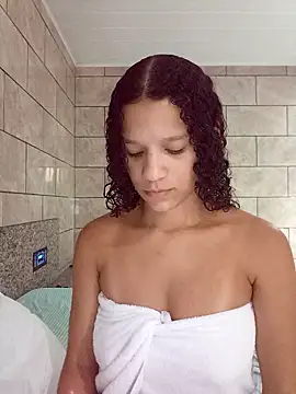 Snapshot of By_Aninha chatting on 04-22-26, 06:20 By Aninha online show from 04-22-26, 06:20