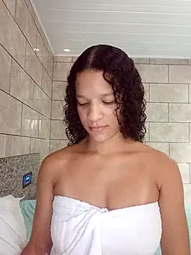 Snapshot of By_Aninha chatting on 04-26-26, 02:15 By Aninha online show from 04-26-26, 02:15