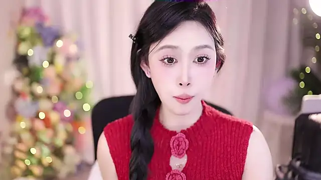 Snapshot of SleepArtist chatting on 01-24-25, 12:10 SleepArtist online show from 01-24-25, 12:10