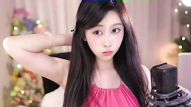 Snapshot of SleepArtist chatting on 02-14-25, 06:40 SleepArtist online show from 02-14-25, 06:40