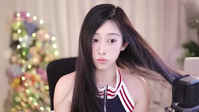 Snapshot of SleepArtist chatting on 02-19-25, 05:05 SleepArtist online show from 02-19-25, 05:05