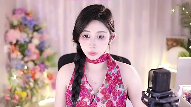 Snapshot of SleepArtist chatting on 03-01-25, 05:16 SleepArtist online show from 03-01-25, 05:16