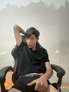 Snapshot of Jacotnk chatting on 12-30-24, 05:15 Jacotnk online show from 12-30-24, 05:15