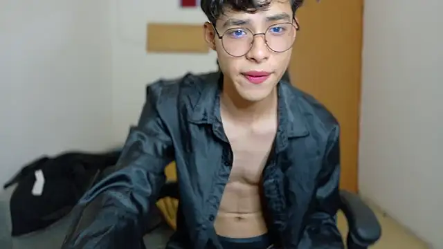 Snapshot of Jacotnk chatting on 02-07-25, 04:48 Jacotnk online show from 02-07-25, 04:48