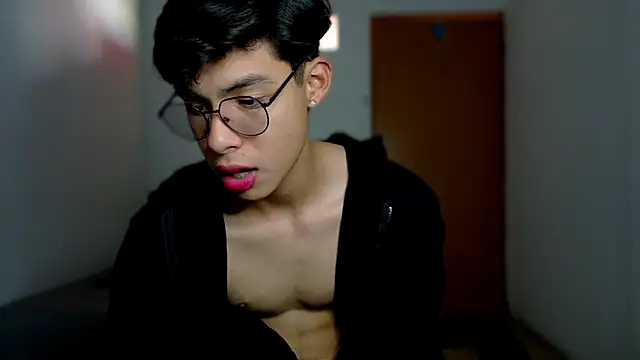 Snapshot of Jacotnk chatting on 02-08-25, 11:02 Jacotnk online show from 02-08-25, 11:02