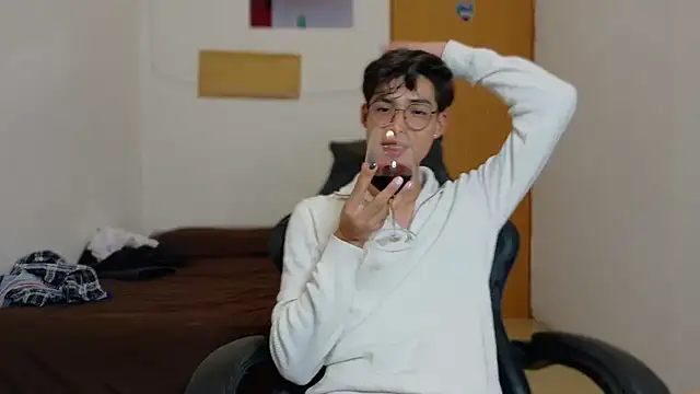 Snapshot of Jacotnk chatting on 02-10-25, 04:41 Jacotnk online show from 02-10-25, 04:41