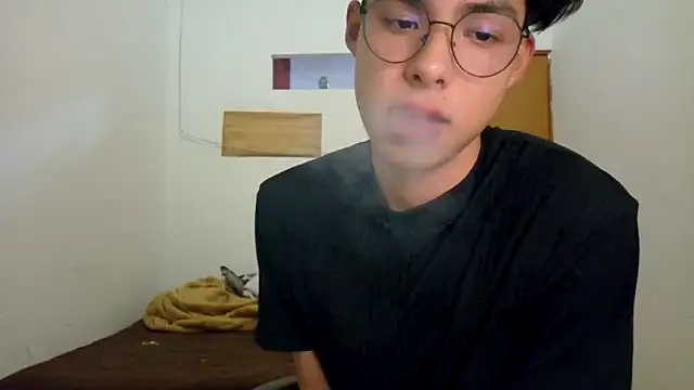 Snapshot of Jacotnk chatting on 03-08-25, 05:17 Jacotnk online show from 03-08-25, 05:17