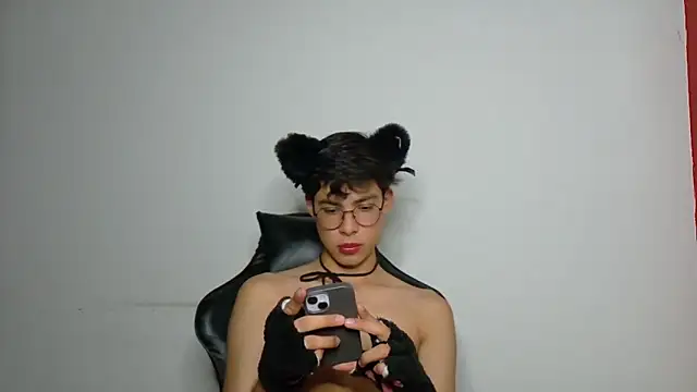 Snapshot of Jacotnk chatting on 03-23-25, 04:49 Jacotnk online show from 03-23-25, 04:49