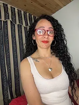 Snapshot of JULYSEX1 chatting on 06-14-26, 01:24 JULYSEX1 online show from 06-14-26, 01:24