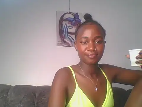 Snapshot of MissLilly1 chatting on 02-18-25, 08:25 MissLilly1 online show from 02-18-25, 08:25